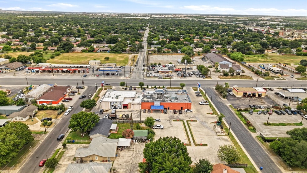 More Photos Of 4946 Rigsby Ave, San Antonio Restaurant For Sale
