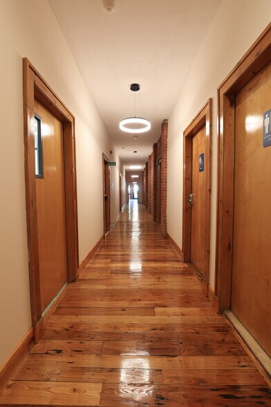 More Photos Of 35 N Main St, Southington Medical For Lease