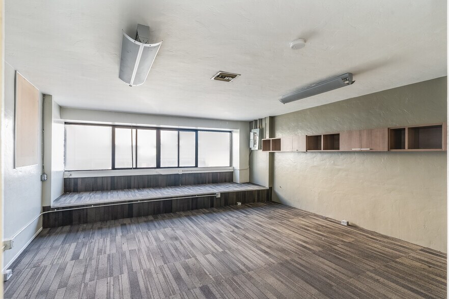 More Photos Of 2314-2318 Central Ave, Alameda Storefront Retail Office For Sale