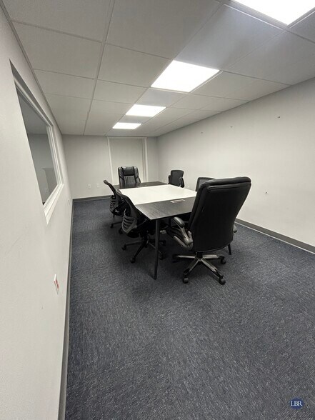 More Photos Of 275 Barnes Blvd, Rockledge Manufacturing For Lease