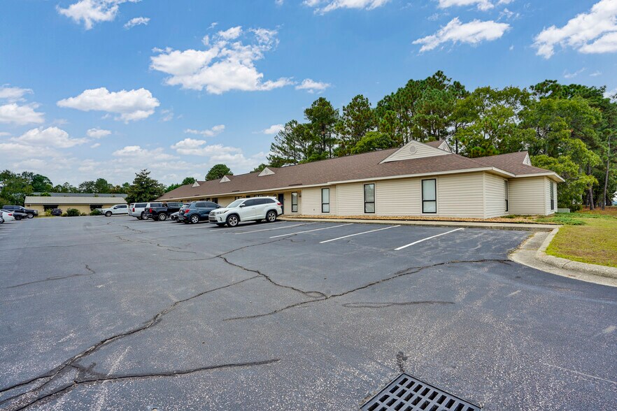 More Photos Of 5841-5851 Ramsey St, Fayetteville Office Residential For Lease