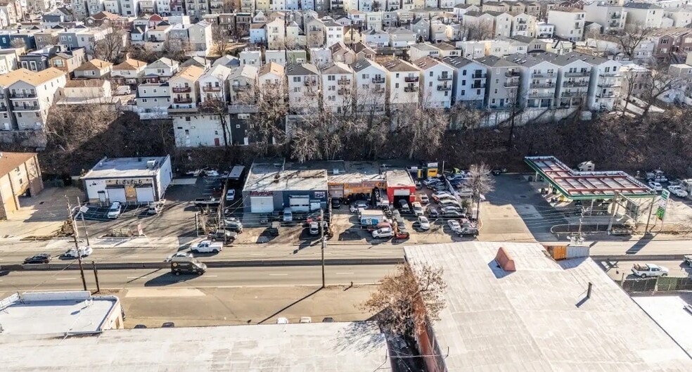 More Photos Of 728-740 Tonnele Ave, Jersey City Auto Repair For Sale