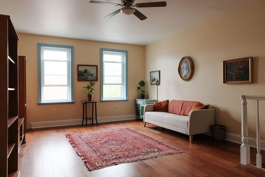 More Photos Of 1712 Aliceanna St, Baltimore Restaurant For Sale