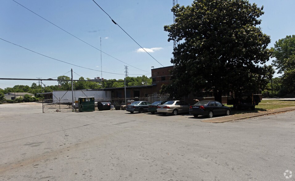 More Photos Of 1500 2nd Ave S, Nashville Truck Terminal For Sale