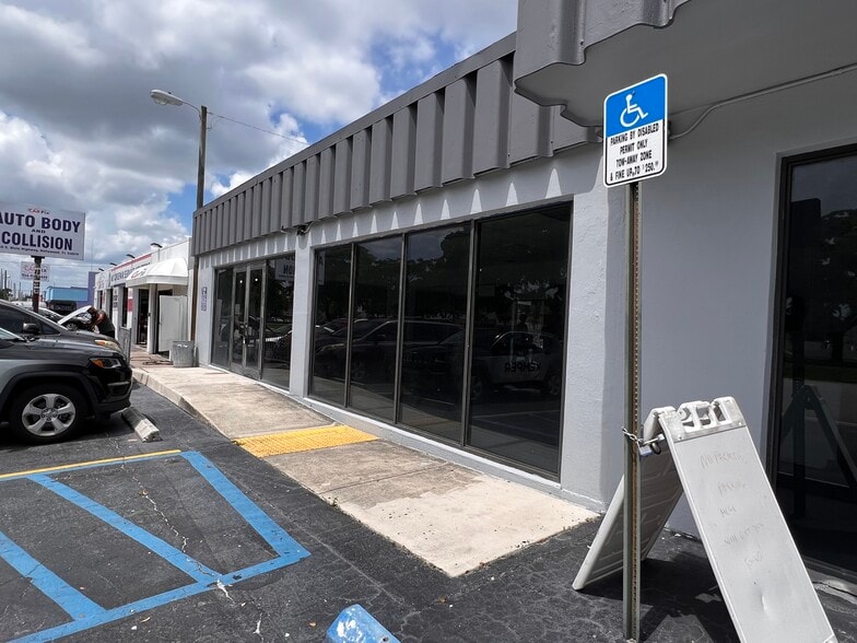 More Photos Of 1100 S Dixie Hwy, Hollywood Freestanding For Sale