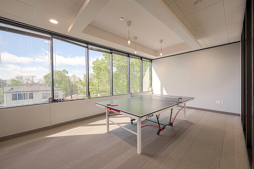 More Photos Of 6575 West Loop South, Bellaire Office For Lease