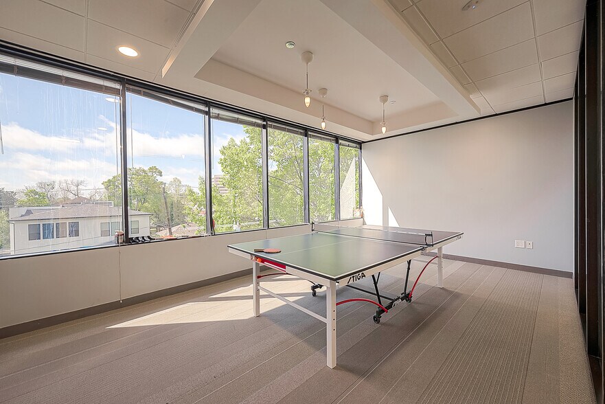 More Photos Of 6575 West Loop South, Bellaire Office For Lease