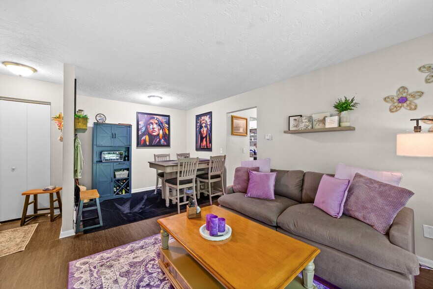 More Photos Of 5216 E Lake Rd, Sheffield Lake Apartments For Sale