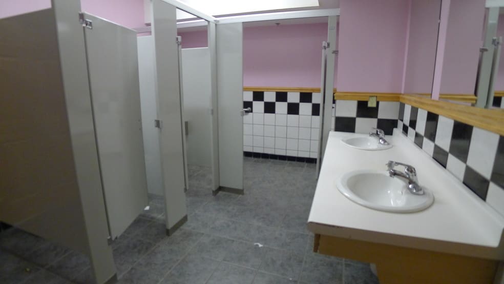More Photos Of 4020 Minnehaha Ave, Minneapolis Office For Lease