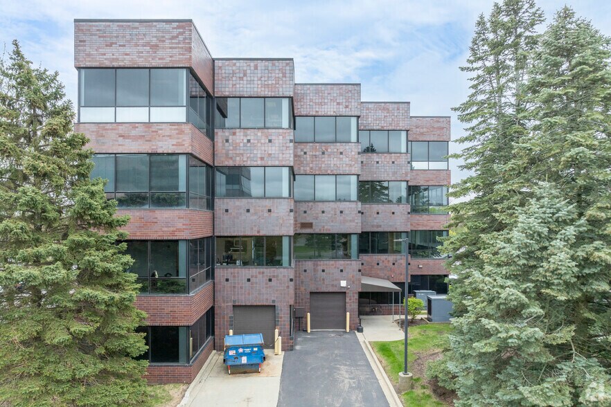 More Photos Of 1660 Feehanville Dr, Mount Prospect Medical For Lease