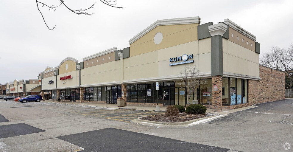 More Photos Of 600-670 S Roselle Rd, Schaumburg Storefront For Lease
