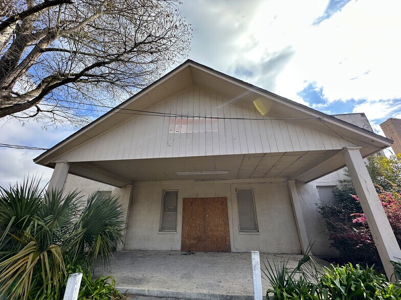 More Photos Of 2335 N Davis St, Jacksonville Religious Facility For Sale
