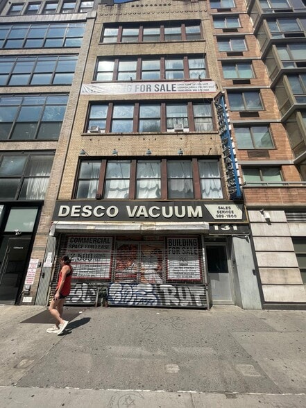 More Photos Of 131 W 14th St, New York Storefront Retail Residential For Lease