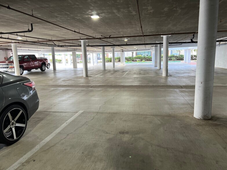 More Photos Of 80 Wood Rd, Camarillo Office For Lease