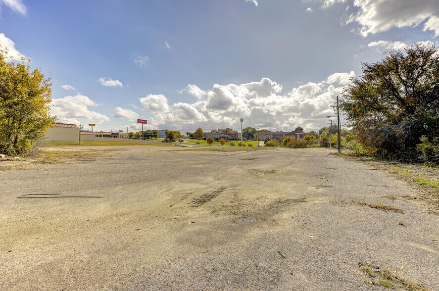 More Photos Of 3955 Clay St, Vicksburg Land For Sale