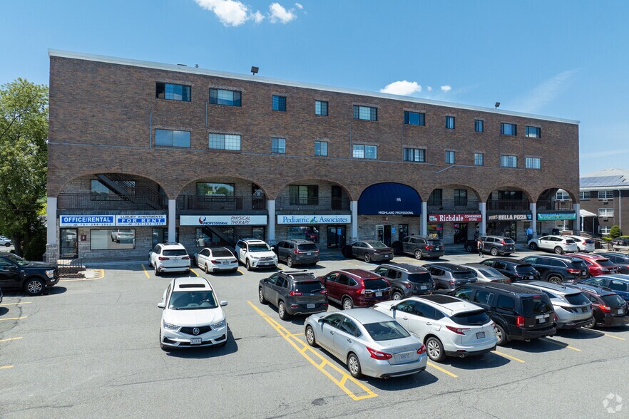 More Photos Of 84 Highland Ave, Salem Medical For Lease