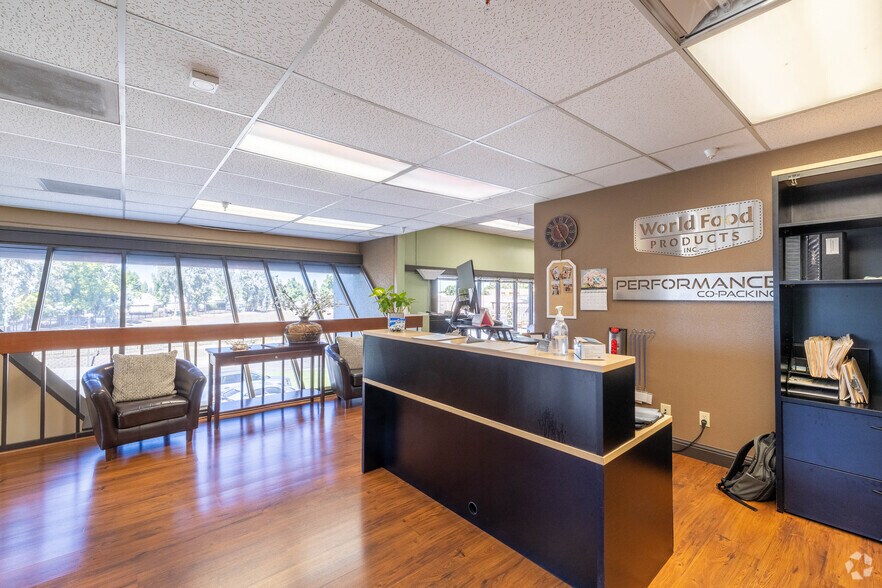 More Photos Of 1192 Vanderbilt Cir, Manteca Warehouse For Lease