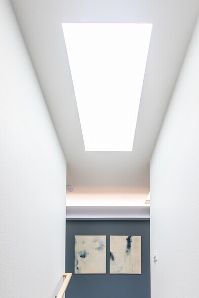 More Photos Of 5115 E Burnside St, Portland Apartments For Sale