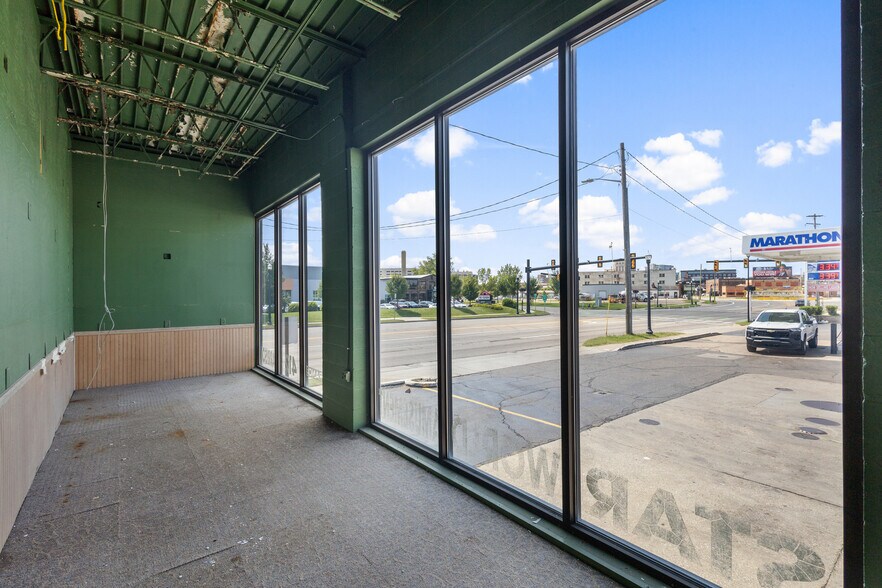 More Photos Of 412 Harrison St, Kalamazoo Freestanding For Lease