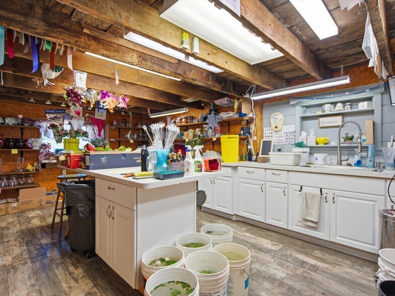 More Photos Of 425 S Ortonville Rd, Ortonville Freestanding For Sale
