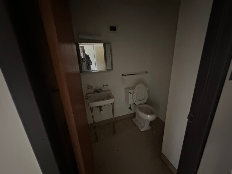 More Photos Of 215 Lelia St, Pittsburgh Apartments For Sale