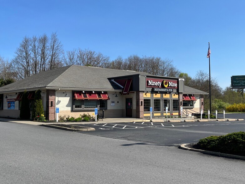 More Photos Of 50 SW Cutoff, Worcester Freestanding For Lease