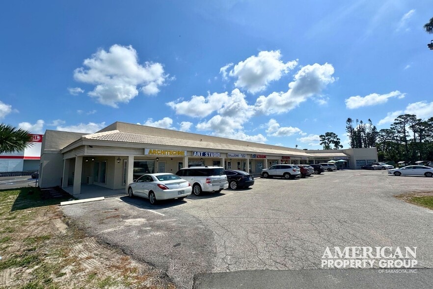 More Photos Of 7119 S Tamiami Trl, Sarasota Storefront For Sale