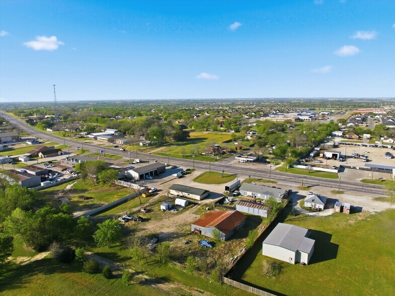 More Photos Of 510 S Robinson Dr, Robinson Office For Sale