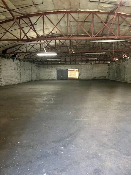 More Photos Of 486 Calhoun St, Bamberg Warehouse For Sale