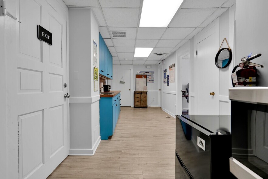 More Photos Of 70 Schanck Rd, Freehold Medical For Lease
