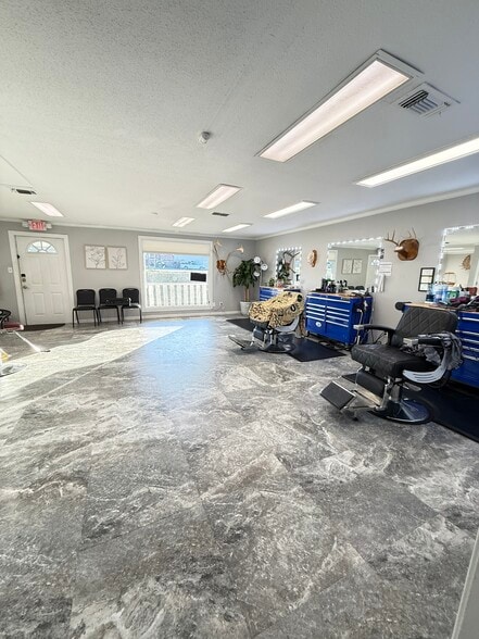 More Photos Of 313 HWY 84 hwy, Cairo Flex For Sale