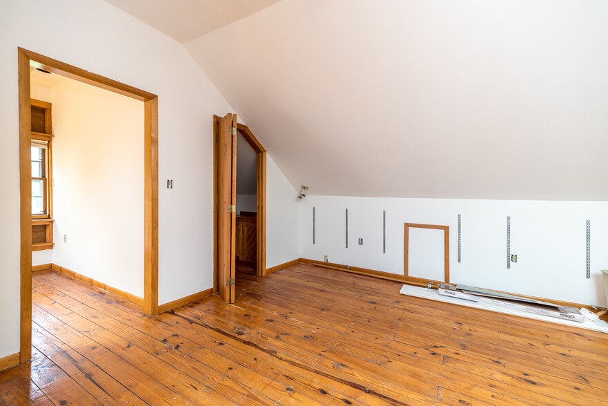 More Photos Of 4018 Durham Rd, Ottsville Storefront Retail Office For Sale