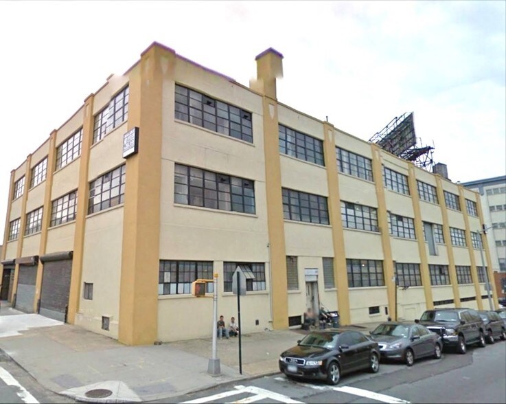 More Photos Of 4710 32nd Pl, Long Island City Warehouse For Lease
