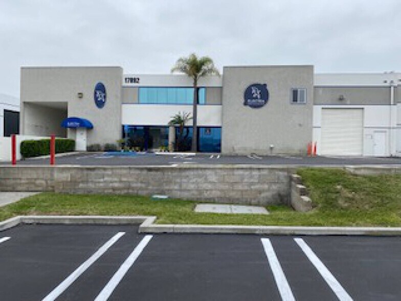Primary Photo Of 17892- B Gothard St, Huntington Beach Manufacturing For Lease