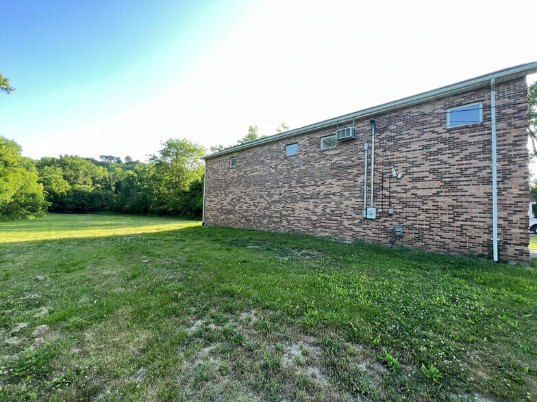 More Photos Of 4660 Mary Ingles Highway, Silver Grove Police Fire Station For Sale