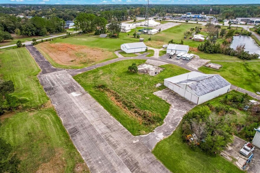 More Photos Of 96168 Cessna Dr, Yulee Airplane Hangar For Sale