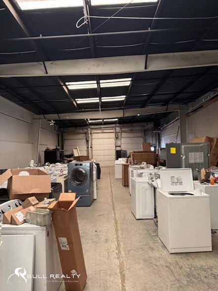 More Photos Of 406 Fourth Ave, Dalton Manufacturing For Lease