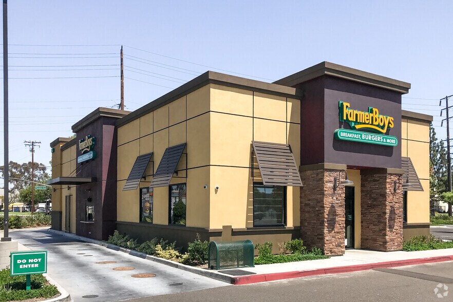 More Photos Of 663 S Placentia Ave, Fullerton Fast Food For Sale