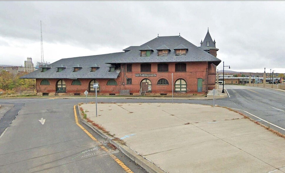 Primary Photo Of 400 N 6th Ave, Scranton Office For Sale