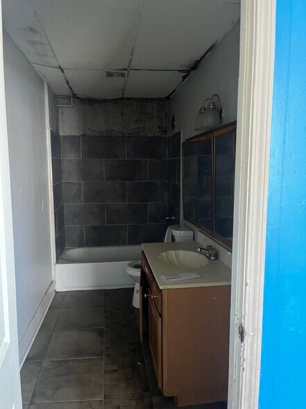 More Photos Of 1615 Maryland Ave, Covington Multifamily For Sale