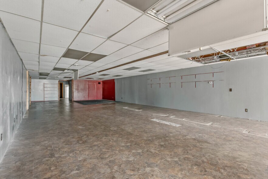 More Photos Of 430-434 S Main St, North Syracuse Freestanding For Sale
