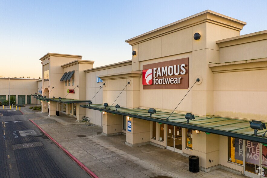 More Photos Of 9800-9900 SE Washington St, Portland Unknown For Lease