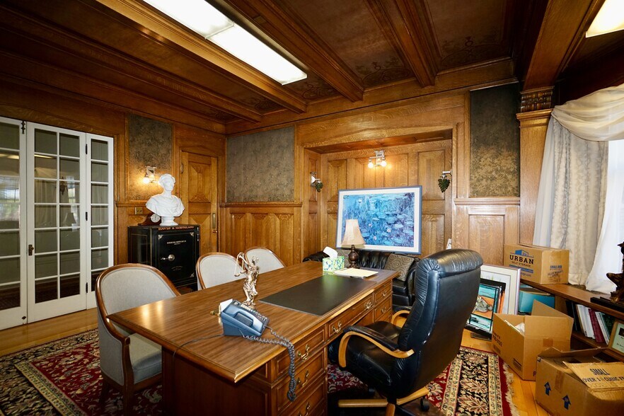 More Photos Of 314 N 2nd St, Yakima Office For Sale