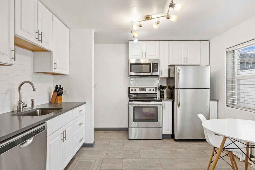 More Photos Of 3525 S Bannock St, Englewood Apartments For Sale