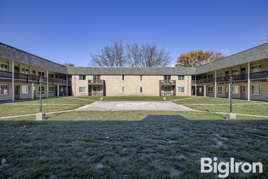 More Photos Of 633 E 10th St, York Apartments For Sale