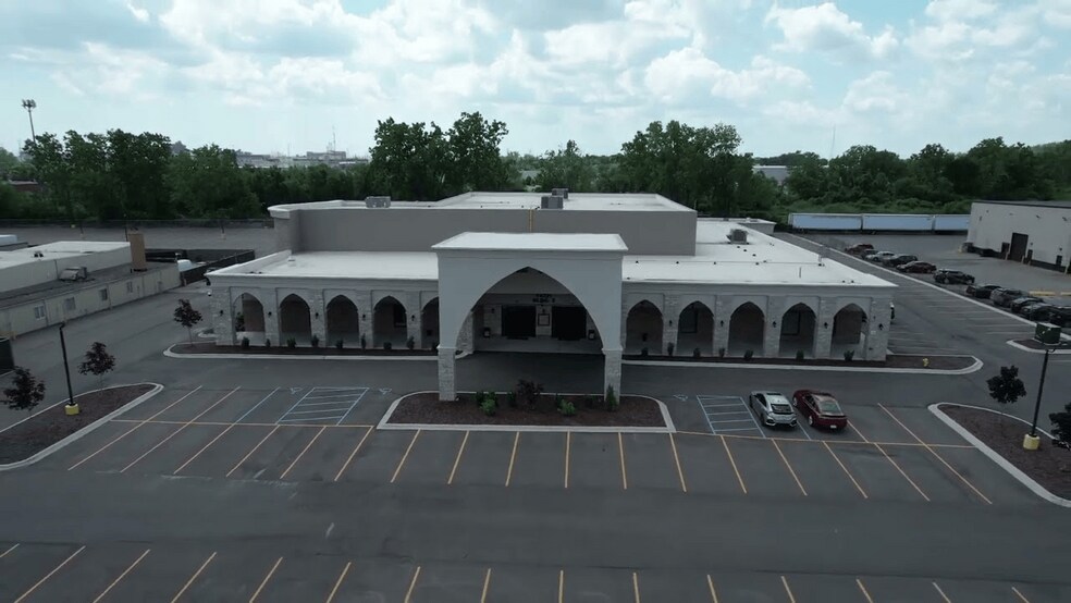 More Photos Of 14201 Prospect St, Dearborn General Retail For Sale