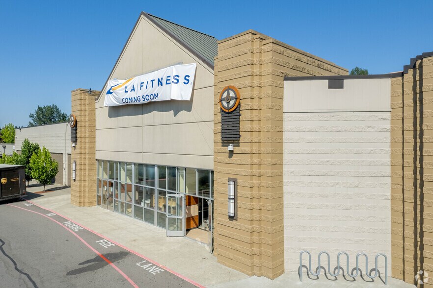 More Photos Of 12900-13002 SE Kent Kangley Rd, Kent Unknown For Lease