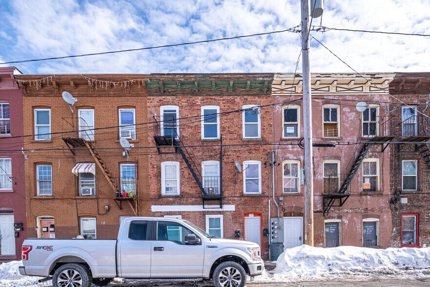 More Photos Of 137 William St, Newburgh Apartments For Sale