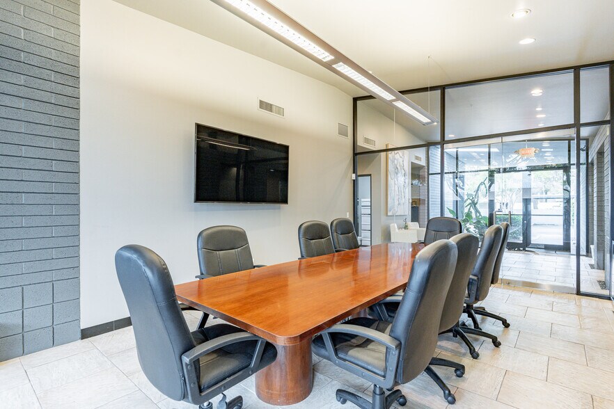 More Photos Of 1702 E McNair Dr, Tempe Office Residential For Lease