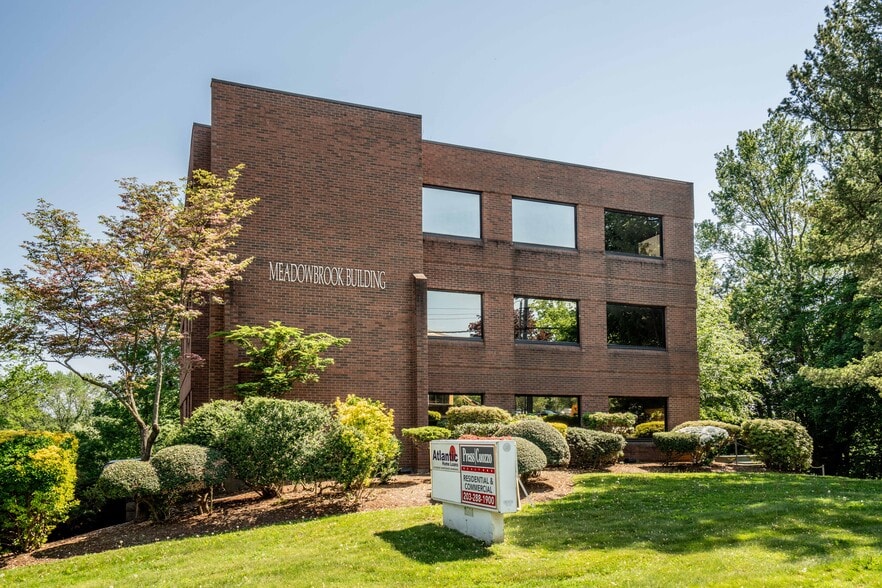 More Photos Of 2751 Dixwell Ave, Hamden Office For Sale